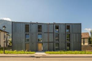 Un écrin face aux bains