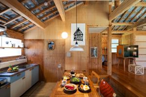 フクギに囲まれた家 さばんぎ沖縄古民家 SAVANGI Okinawan Designed Folk House