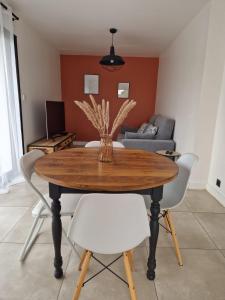 Appartements Appartement avec jardin a 5 minutes des plages : photos des chambres