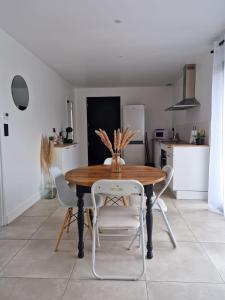 Appartements Appartement avec jardin a 5 minutes des plages : photos des chambres