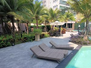 Arcadia Center Suites