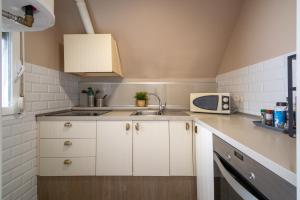 Casa Anselmsson - Your Dream Duplex Escape with a pool