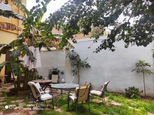 Cozy apartamento en Ruzafa para 2-3 personas con aire acondicionado y salida directa a terraza