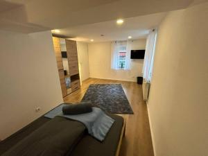 Ferienwohnung zur Fröhlichkeit mit 2 Schlafzimmern & Wallbox