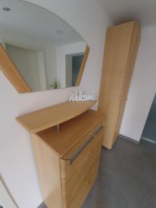 Ferienwohnung zur Fröhlichkeit mit 2 Schlafzimmern & Wallbox