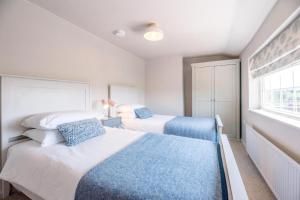 Wonderful cottage with sun-filled terrace