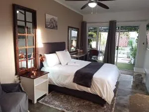 The Oak Treehouse BnB Queenstown - 昆斯敦