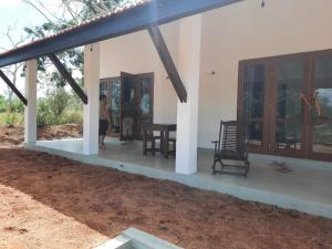 MONI FARM HOUSE WILPATTU