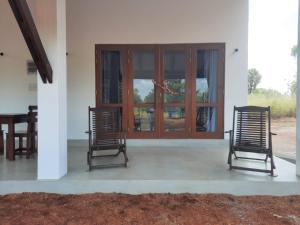 MONI FARM HOUSE WILPATTU