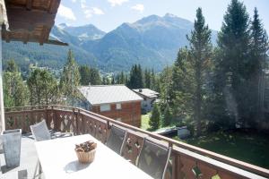 Holiday flat Val di Lai with Jacuzzi for 6 persons-Lenzerheide