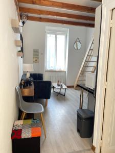 Appartements T1 bis - mezzanine - 5 min Gare : photos des chambres