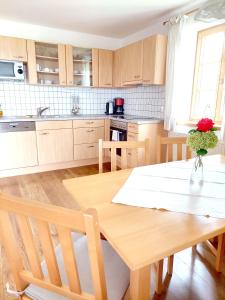 Standard Two-Bedroom Apartment room in Weslhof