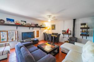 Casa Cuquet de Llum Onil