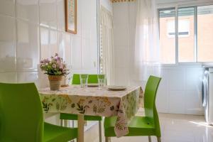 Apartamento en complejo residencial, con piscina.