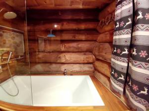 Chalets Buckey Lodge, a 2 minutes des cascades de Tendon : photos des chambres