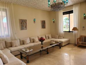 Dar Lalla Mhalla Villa 975m2 5ch - Rt de Fes