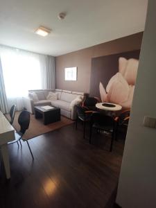 Apartament prywatny salon z aneksem kuchennym i sypialnią w hotelu Diva