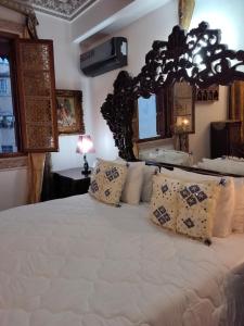 PALAIS LARAICHI Riad la porte bleue suites