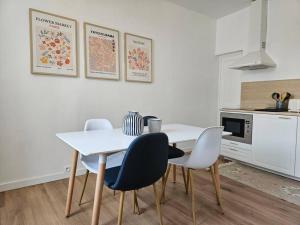 Appartements Lumineux T3 duplex au calme et climatise : photos des chambres