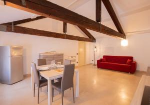 Mansarda Shakespeare - Car Parking