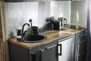 "Quiet Center" apartment, close to train station