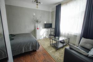 "Quiet Center" apartment, close to train station