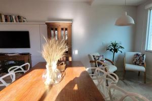 Apartamento uma quadra do mar, melhor localização