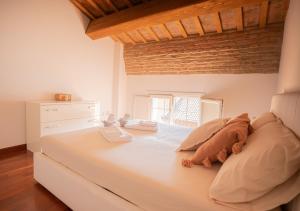 Mansarda Colombo - Car Parking