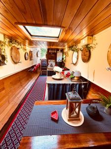 Bateaux-hotels Tres jolie peniche a louer : photos des chambres