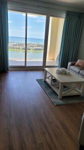 122 Seascape Drive, Unit 1409