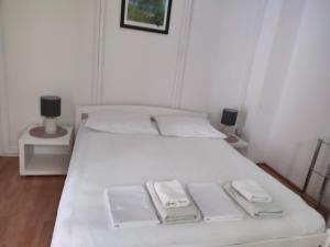 Apartment in Bol with terrace, air conditioning, WiFi, washing machine 3634-4