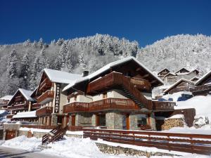 Hotels Les Glieres - Champagny-en-Vanoise : photos des chambres