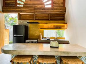 Villa MALI - Easy Getaway for 4 - Kuta Central
