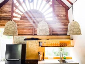 Villa MALI - Easy Getaway for 4 - Kuta Central