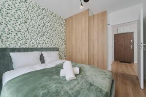 Beautiful 3-Bedroom Apartment Gwiaździsta 18 by Noclegi Renters