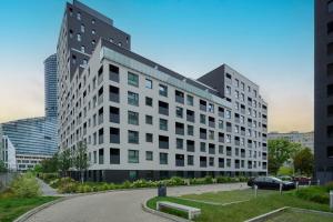 Beautiful 3-Bedroom Apartment Gwiaździsta 18 by Noclegi Renters