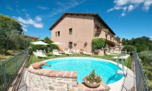 ISA-Holiday-Home with swimming-pool in San Gimignano, apartments with air conditioning and private outdoor area - Luiano