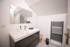 Appartements KASA FRIENDLY - Proche centre ville - Tout equipe et calme : photos des chambres
