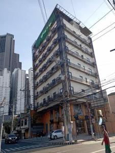 St. Marvin Studio Makati M203