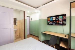 St. Marvin Studio Makati M203