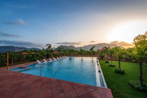 SaffronStays Satori Aves, Ultra Luxe Cottages On 8 Acres Estate, By The Mulshi Lake