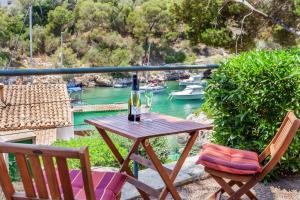 Apartment with Sea View room in Can Joana 2