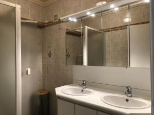 Modern apartment at 2 steps from beach