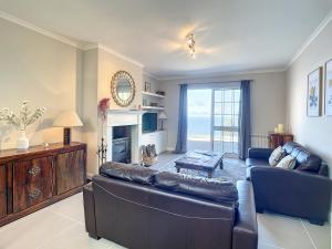 Vinhaticos Villa by Atlantic Holiday