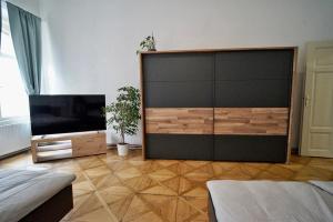 TRUHLÁŘSKÁ 4 APARTMENT - 4-звездочные отели в городе Прага