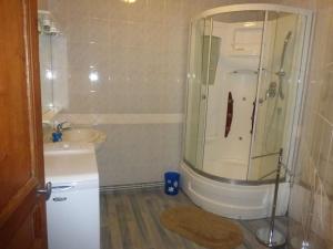 Appartements Appartement spacieux dans rue calme : photos des chambres