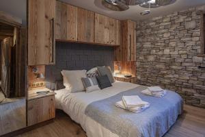 Chalets CHALET LES CERISES Jacuzzi, Sauna, Hammam, Cinema : photos des chambres