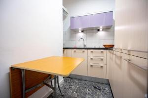 Syntagma square 1 bedrm 4 persons apartment by MPS