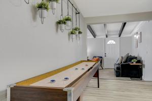 Lady Luck Oasis Large Pool Central Dogs Welcome