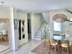 Luxury Villa Ifara private heated pool Free Car except Christmas